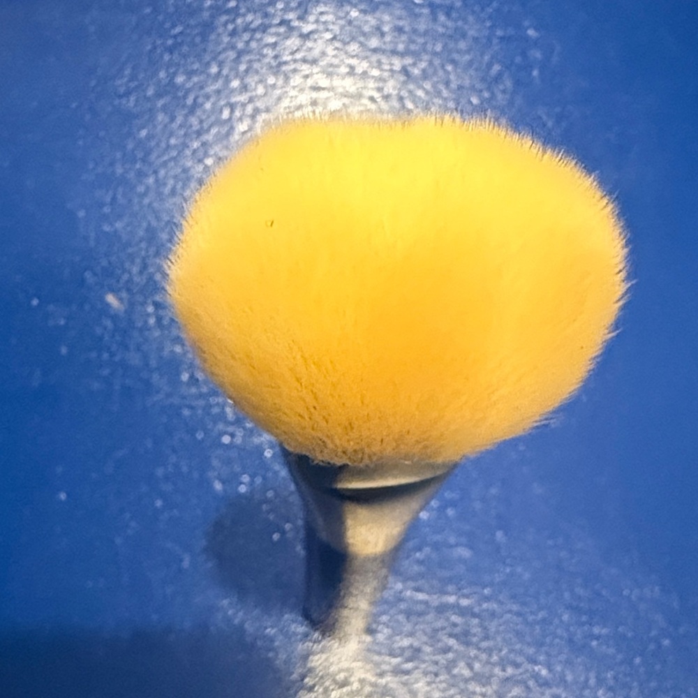 Tom Ford #6 cheek Makeup Brush - Picture 5 of 7